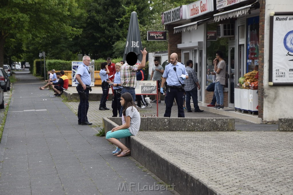 Schiesserei Koeln Ostheim Gernsheimerstr P13.JPG - Miklos Laubert